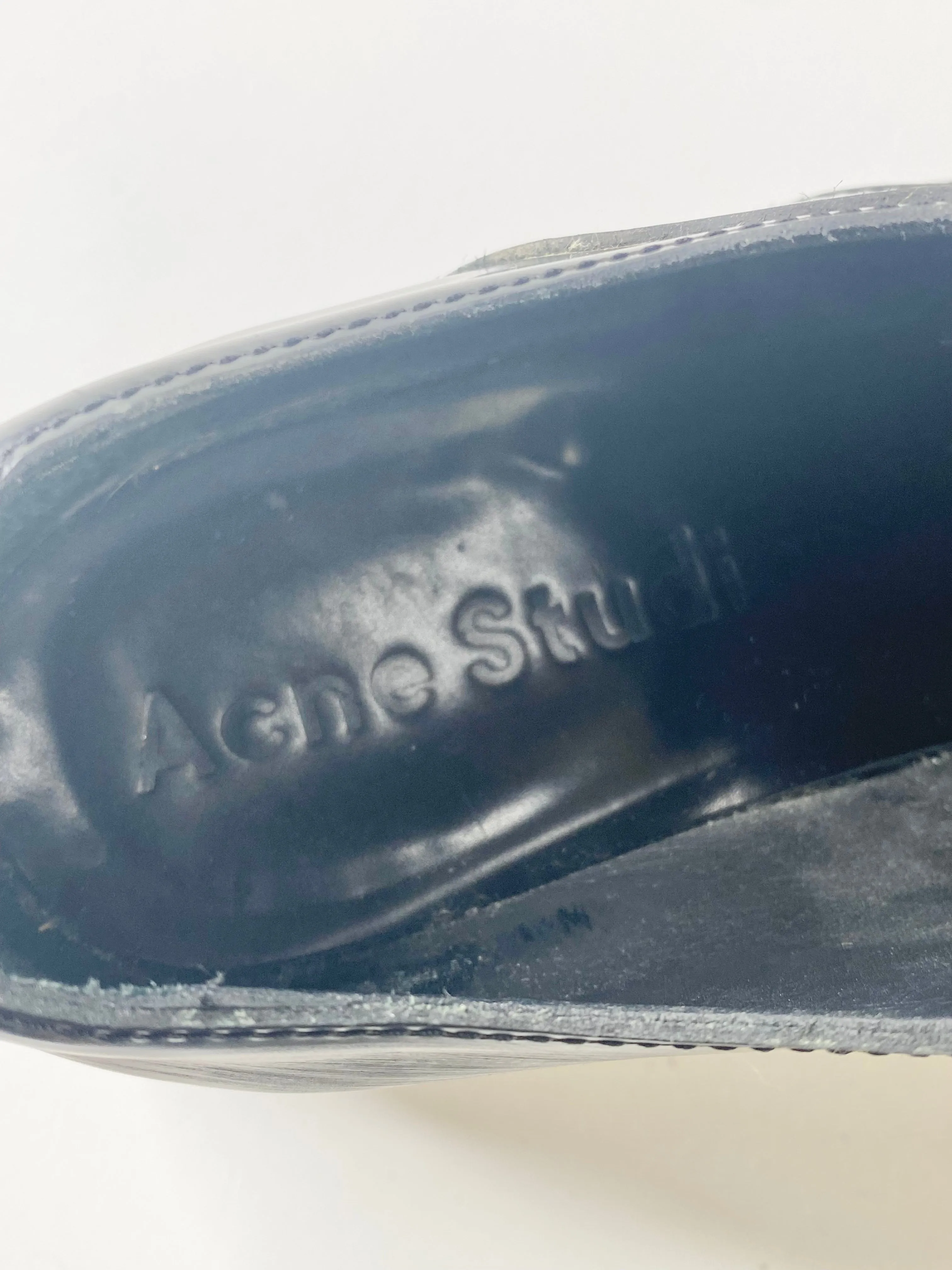 Acne Studios Black 'Lark' Leather Loafers - EU38