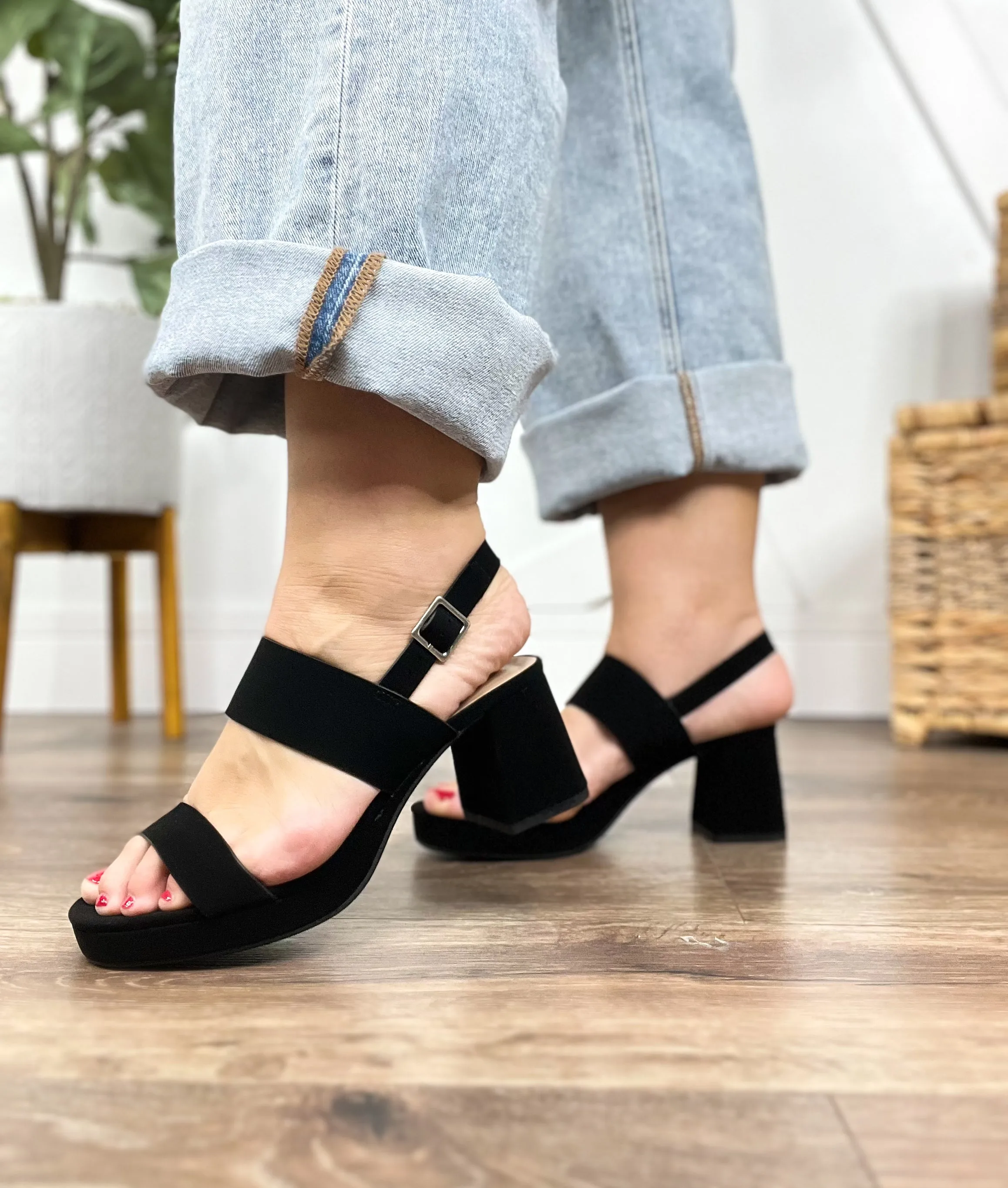 Black Lobley Wedges