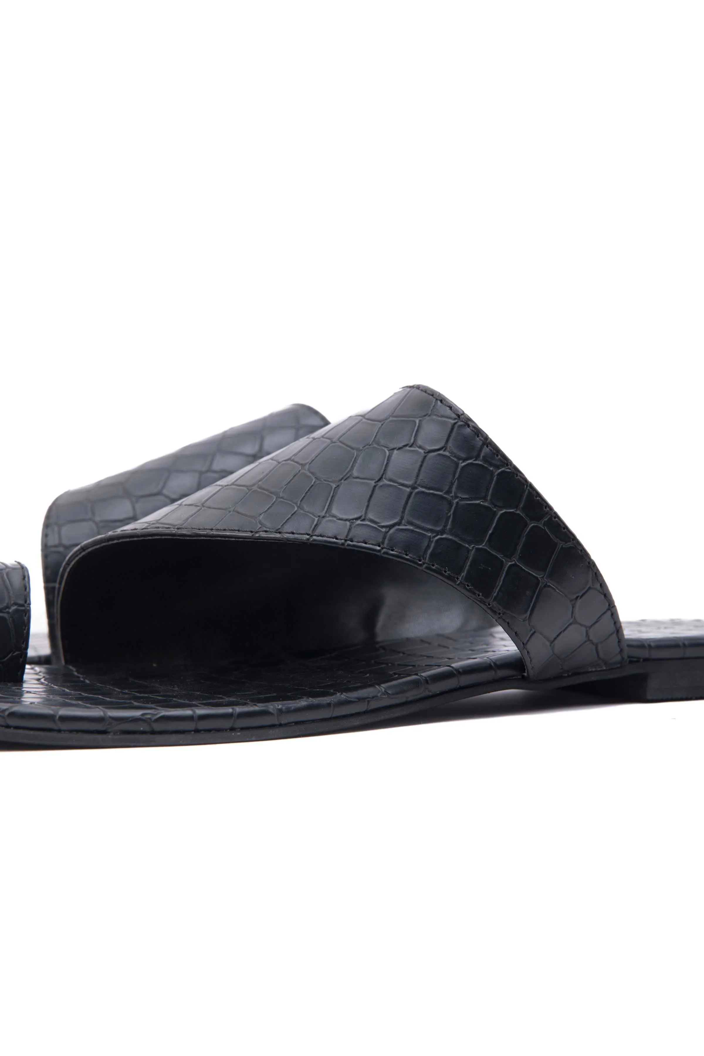 Black Textured Flats
