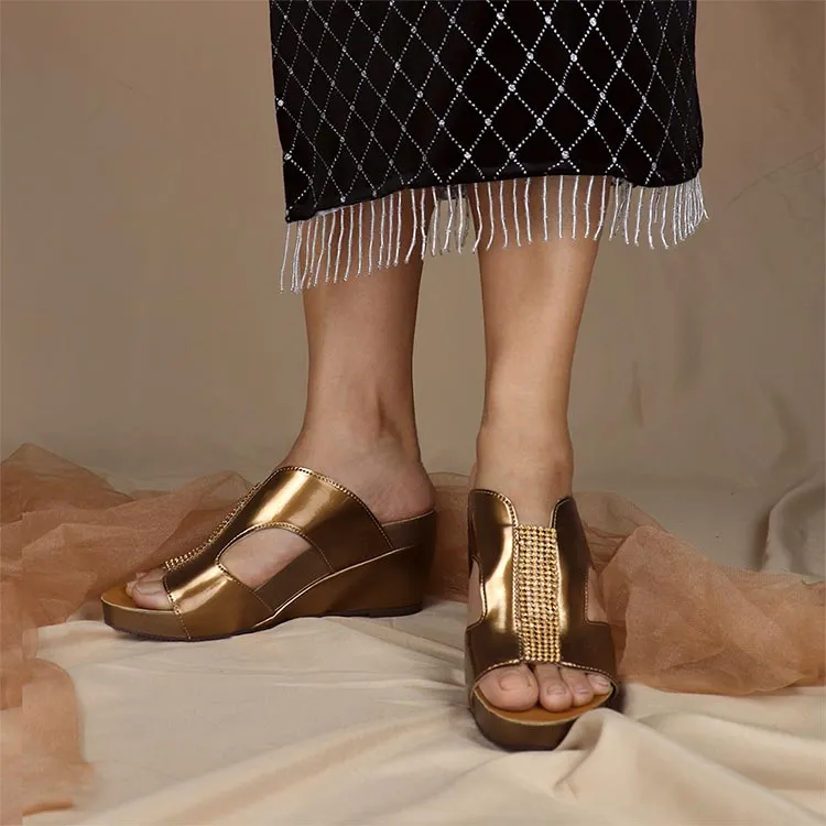 [EXTRA 20% off at cart] Diamond H-Strap Glossy Wedges