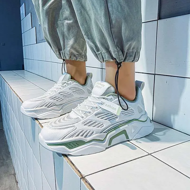 MOB North Sneakers