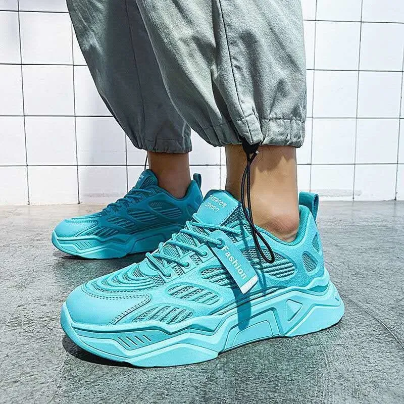 MOB North Sneakers
