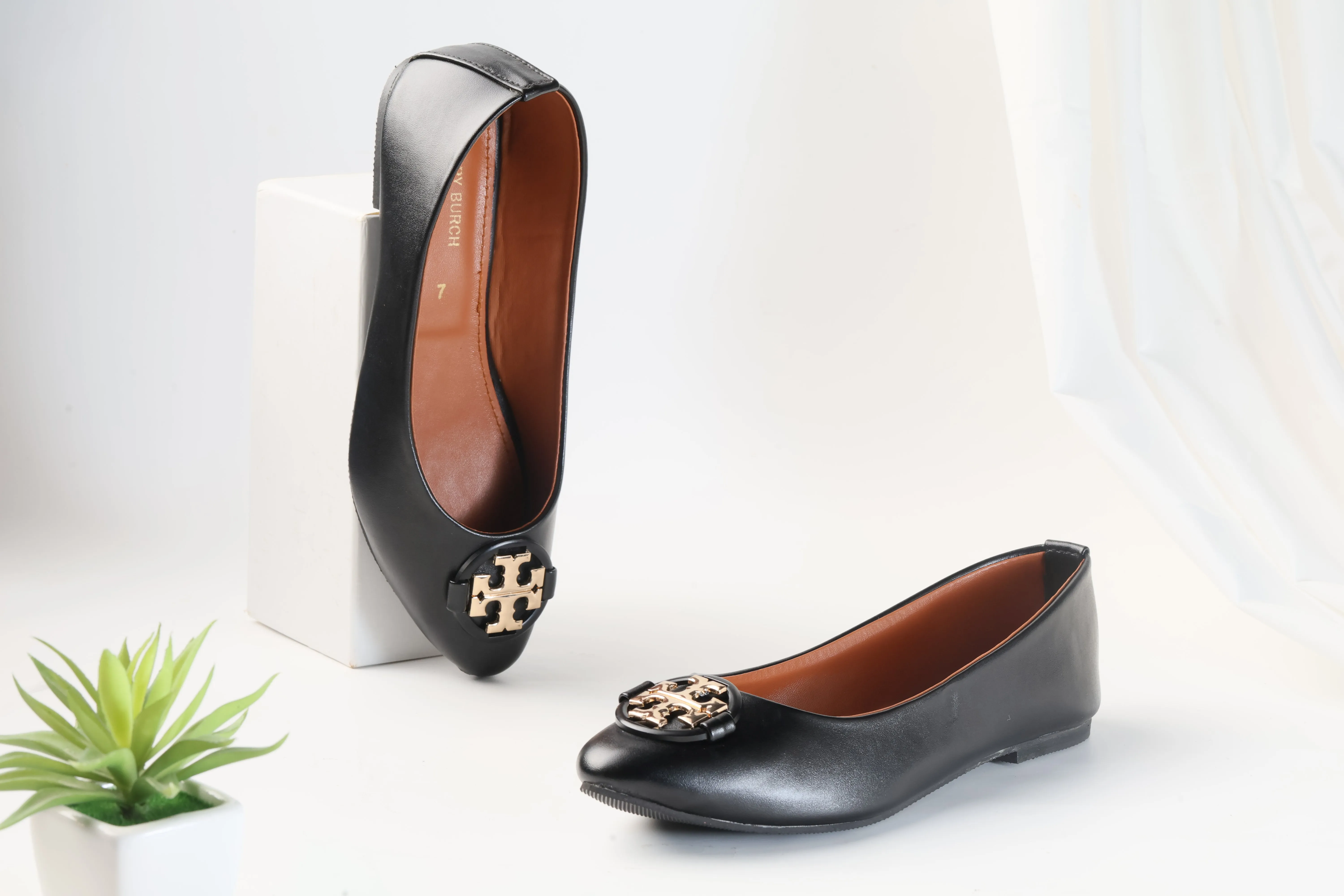 TORY BURCH CLAIRE BALLET FLAT PUMPS - BLACK
