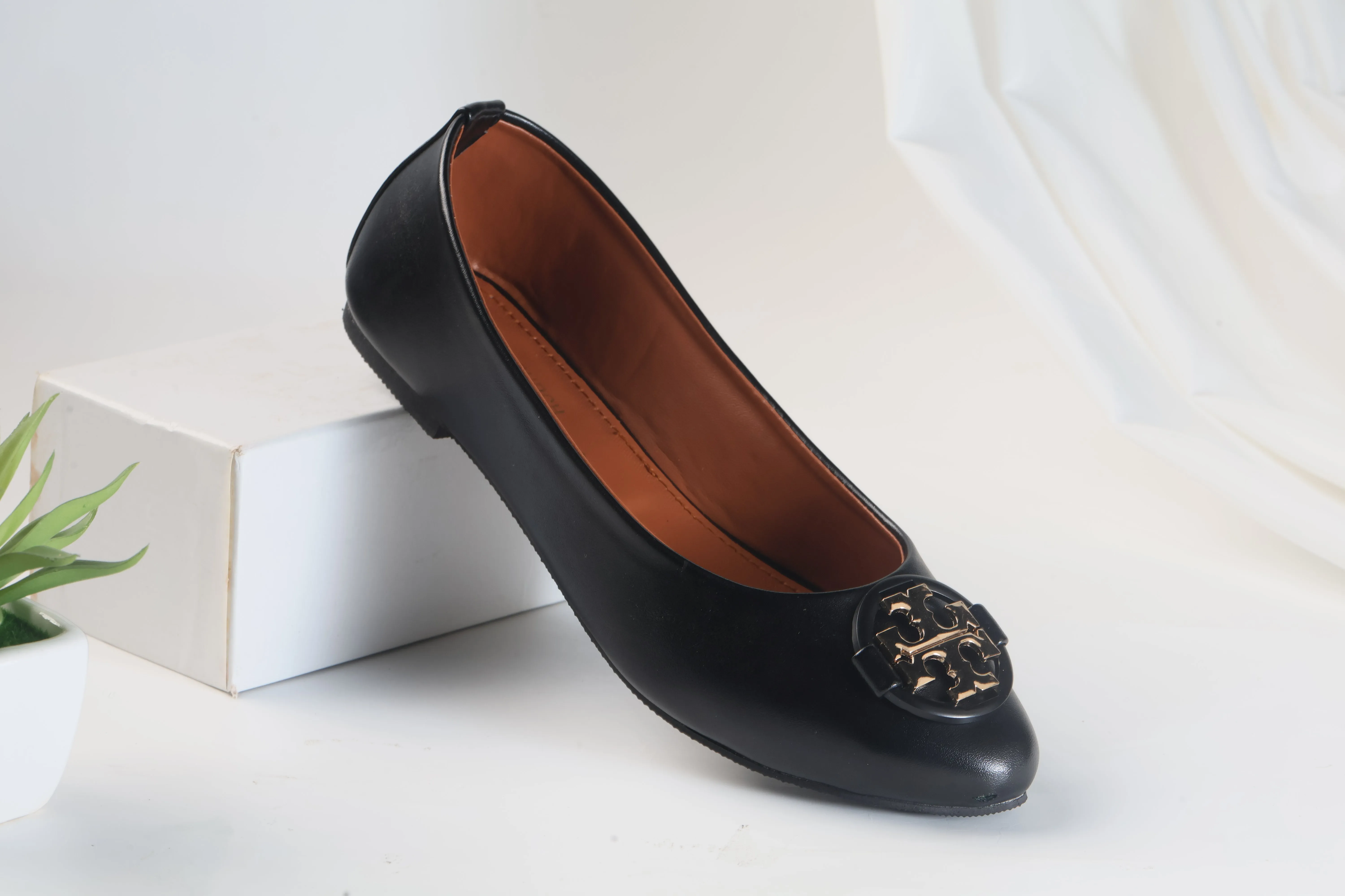 TORY BURCH CLAIRE BALLET FLAT PUMPS - BLACK